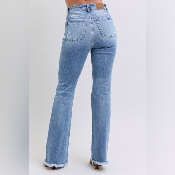Judy Blue Full Size Raw Hem High Rise Bootcut Jeans - Picture 3 of 8